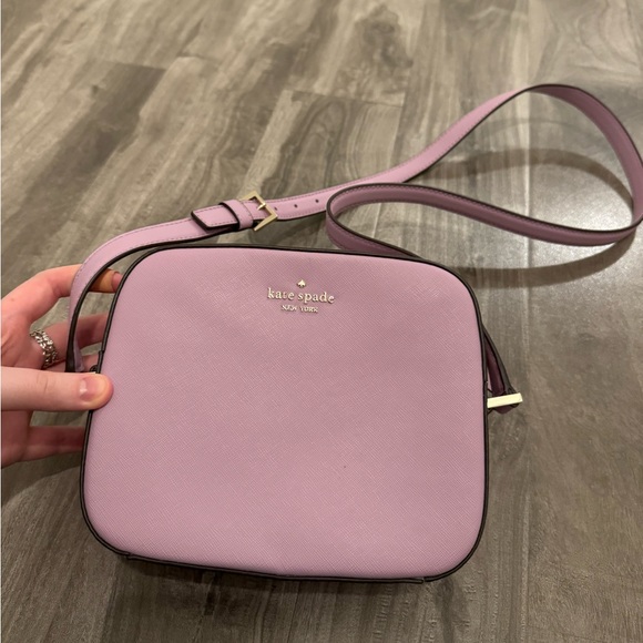 kate spade Handbags - Kate Spade Crossbody Camera Bag
